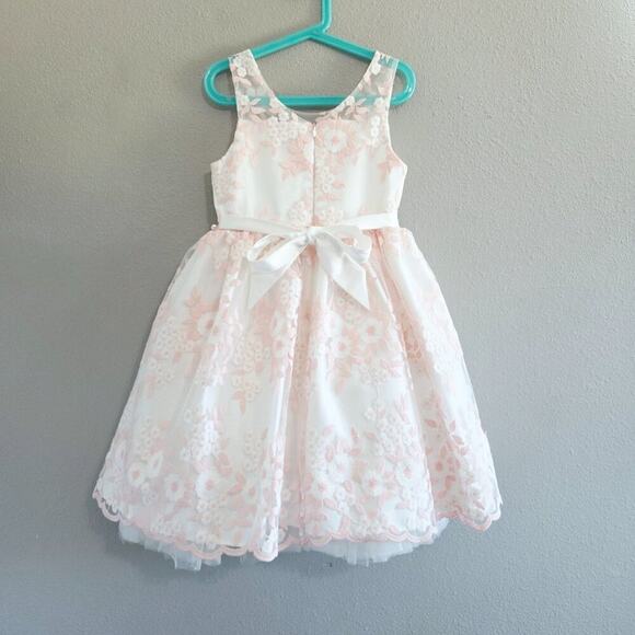American Princess White Dress Girl Sz 7 Embroidered Florals, Pearls, Flower Girl - Picture 2 of 12